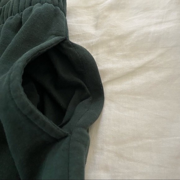 Brandy Melville Forest Green Joggers - Picture 4 of 6